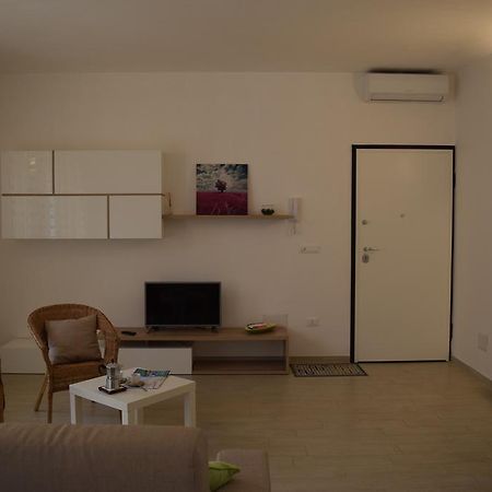 Casa Vacanza Comfort Apartment เชจลีเมสซาปิกา ภายนอก รูปภาพ